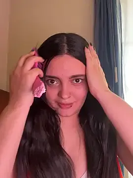 candicewest_ — kiss kiss