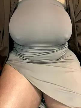 CARAMELGODDESSX23 on StripChat 