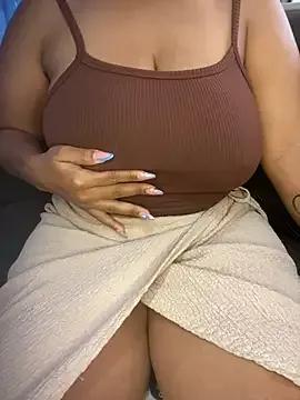 CARAMELGODDESSX23 on StripChat 