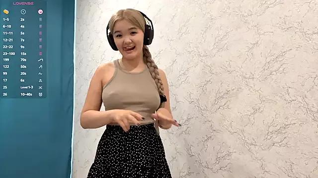Sexy CarolannSide wants you to fuck her body now CarolannSide from StripChat