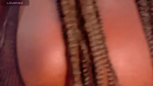 Freechat CheneellLorens on StripChat