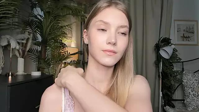 Try 23 years old ChinBonnell from StripChat ChinBonnell from StripChat