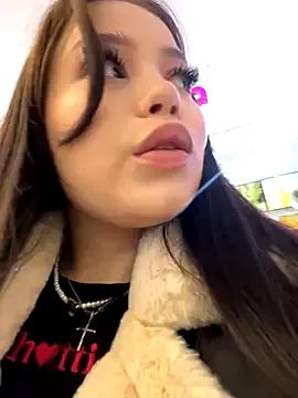 Masturbate to cute stripper Chloe__Moon Chloe__Moon from StripChat