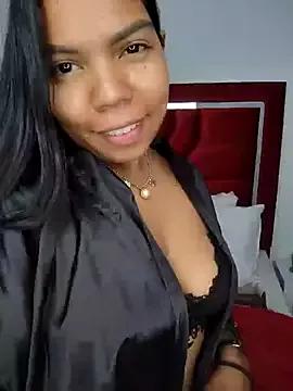 Freechat CloeeHills_ on StripChat