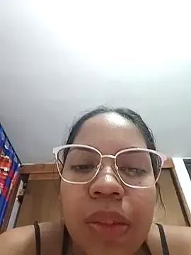 Freechat CloeeHills_ on StripChat