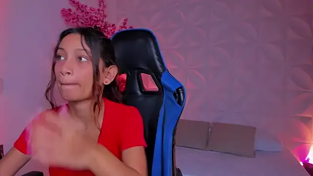 cora_22 — SUCK DILDO SOFTLY