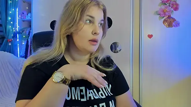 CoraSwon on StripChat