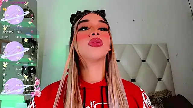 Cute_Val_ on StripChat