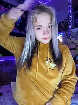 Cutiepiespanks from StripChat