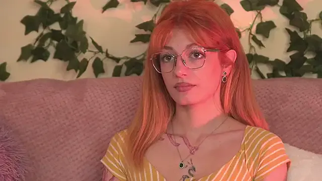 DaphneRose on StripChat