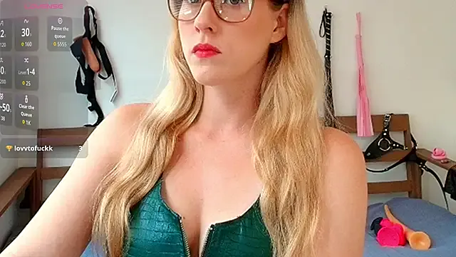 DemigoddessLexie — Pvts open | Goal: Ass and feet tease JOI