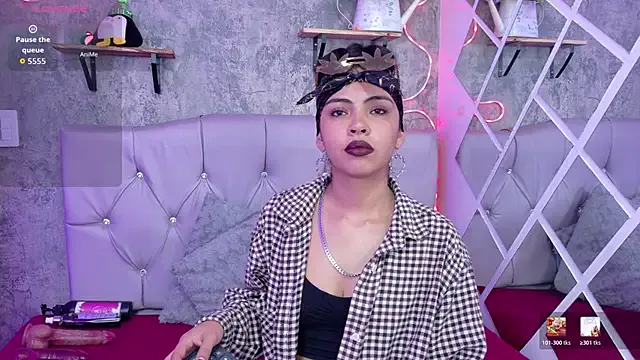 Devil_AliceXo on StripChat