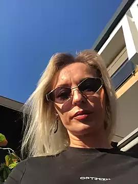 Diamond_Bunny_ on StripChat 