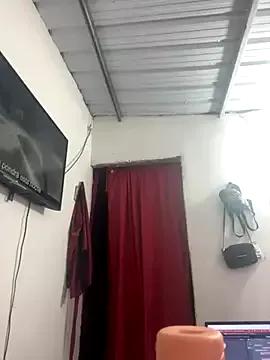 Dulcepasion26 on StripChat