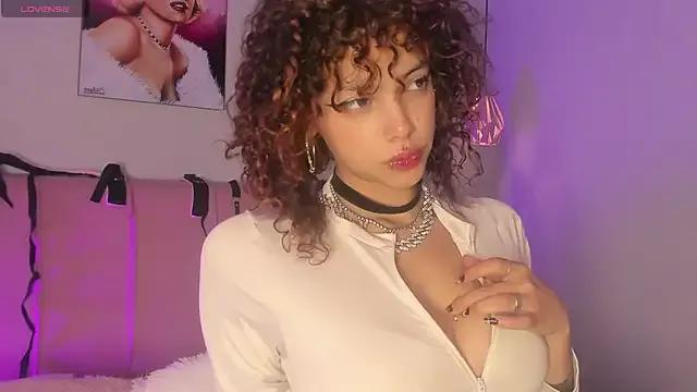 Freechat elisabethflores on StripChat