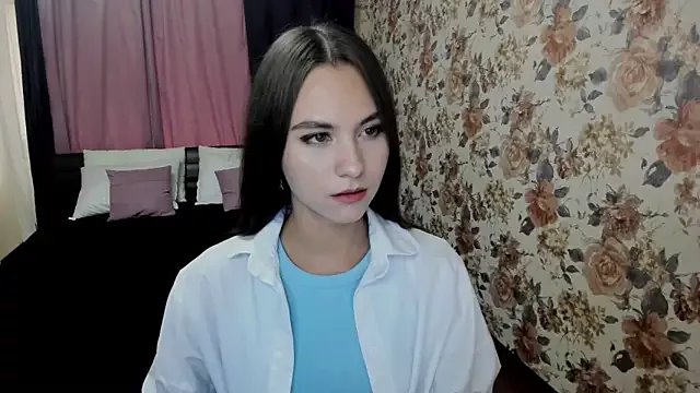 EllaCurtis on StripChat 