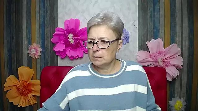 Try EmiliaGree, she wants to masturbate for you EmiliaGree from StripChat