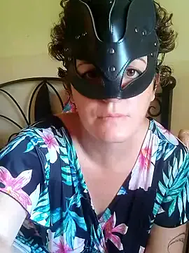 emiliemilf on StripChat