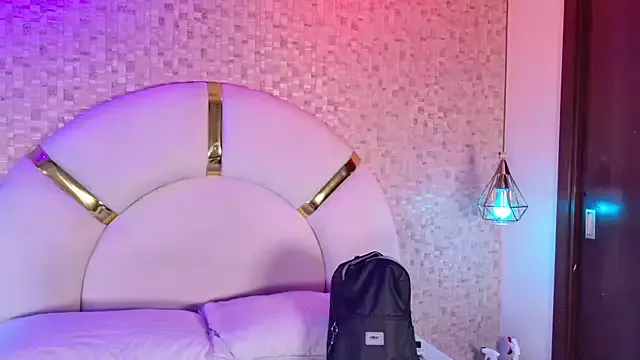 emily_dempsey on StripChat