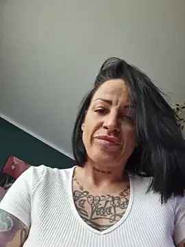 EmilyDiazofficial — Freechat on StripChat
