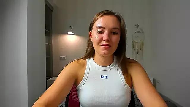 EmmaNorman on StripChat 