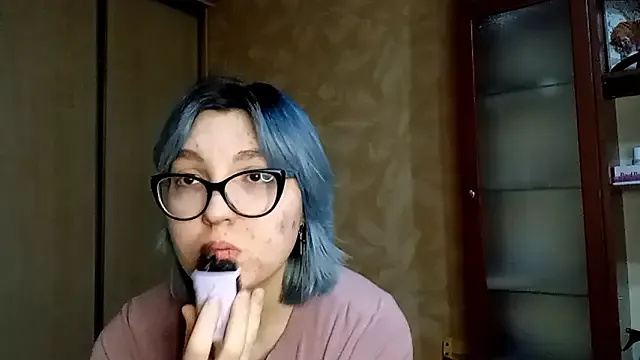 EvonTabb — slightly stroke my fragile neck