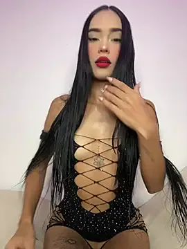 Exotic_girl666 on StripChat