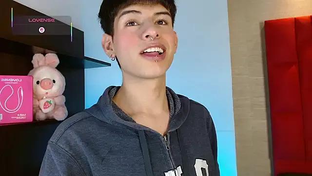 Ezra_Storm from StripChat