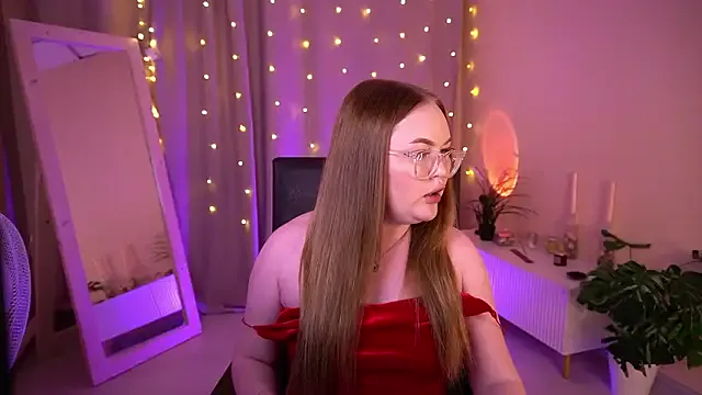 FeliciaLorne — Take off robe + squeeze boobs + zoom