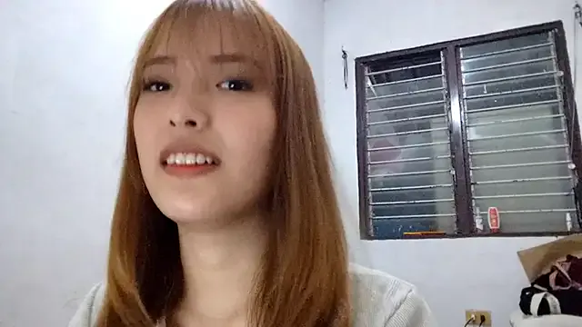 FlorindaPigna — Blow a kiss