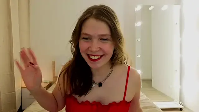 flowernnet — Lick lips  close up