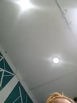 Freechat gatadeojosclaros on StripChat