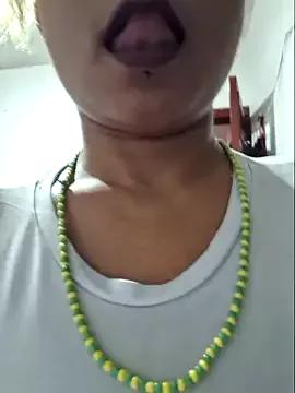 Freechat gatadeojosclaros on StripChat