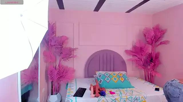 Hanaahquinn on StripChat 