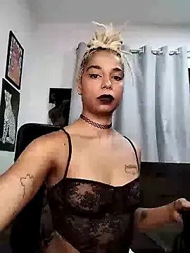 Helenoir — Playing with tits/ Brincar com peitinhos