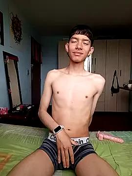 Check out Heyy_noah11, he wants to masturbate for you heyy_noah11 from StripChat