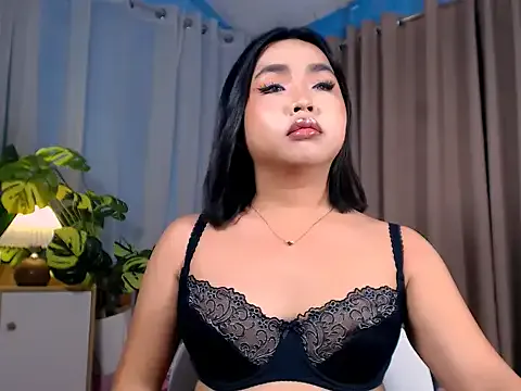 hoellygia