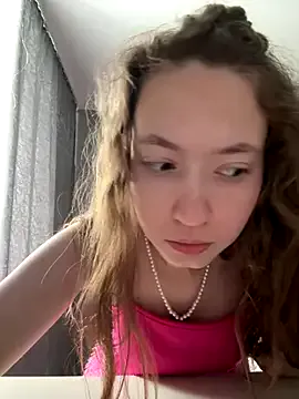 Holy_Poly on StripChat