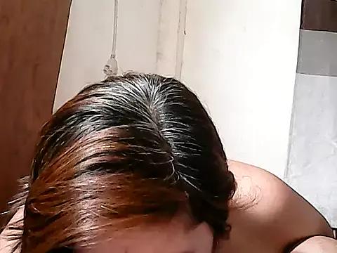 Watch Hottestsexxy_Elynnn, she wants to masturbate for you Hottestsexxy_Elynnn from StripChat