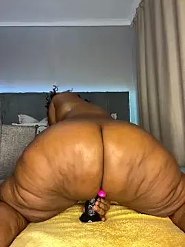 Join HugeMassiveBooty, she wants to masturbate for you HugeMassiveBooty from StripChat