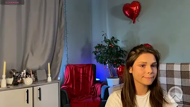 HumbleJess — squezee boobs