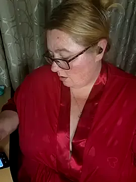 Iceprincess2bad4u — Get me naked and cover me in Chocolate