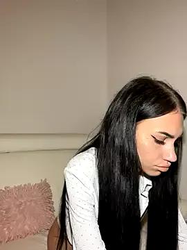 Discover amazing slut Ilariea_girl ilariea_girl from StripChat