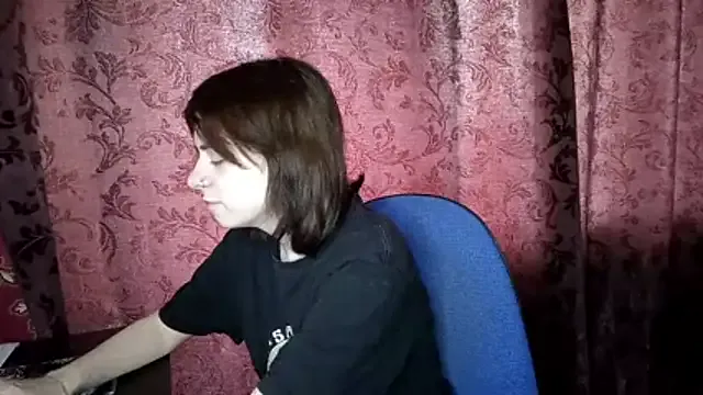 IleanaPishko — Free my chest from imprisonment