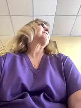 Irina2909@xh on StripChat