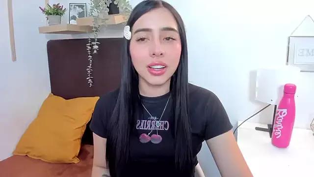 isabella_jade on StripChat 