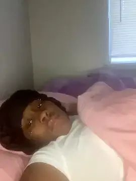 ItsForeignbabe on StripChat