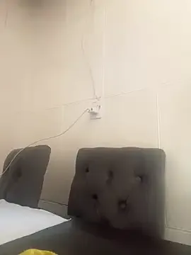 Jimena_luvv — aceite en todo el cuerpo