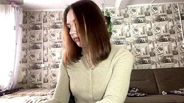 JuliaCurletteye — tease with a shorts