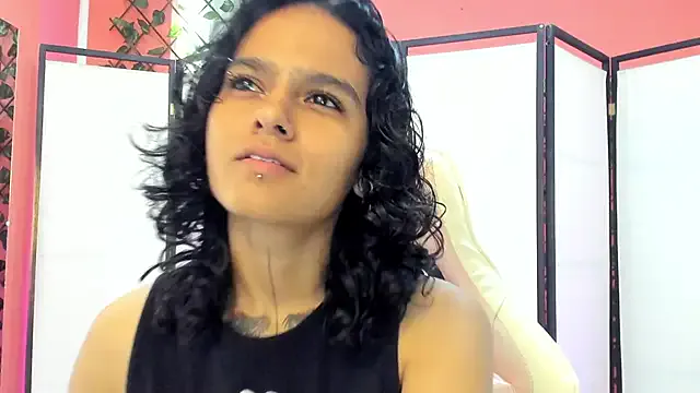 Julianne_7 — Blow kiss 